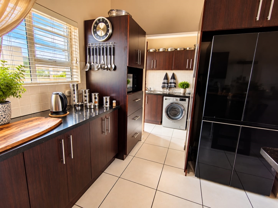 3 Bedroom Property for Sale in Heiderand Western Cape